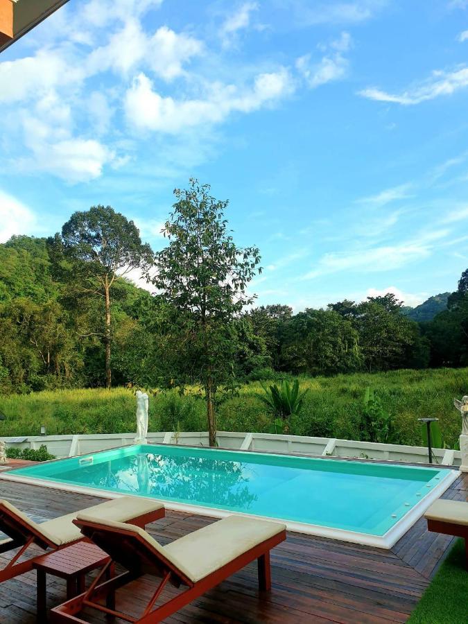 Chateau De Luxi Khao Yai - ชาโตว์ เดอ ลูซี่ เขาใหญ่ Villa Mu Si Eksteriør billede