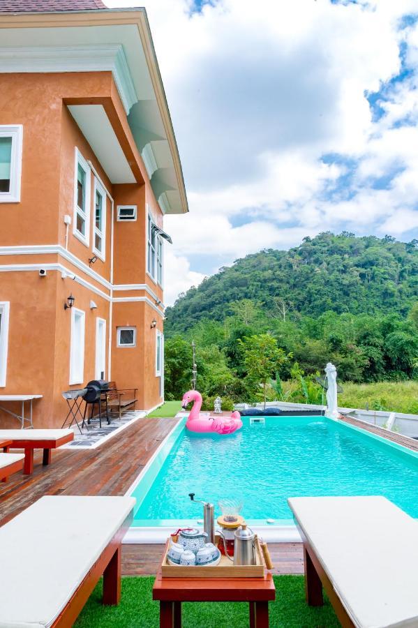 Chateau De Luxi Khao Yai - ชาโตว์ เดอ ลูซี่ เขาใหญ่ Villa Mu Si Eksteriør billede